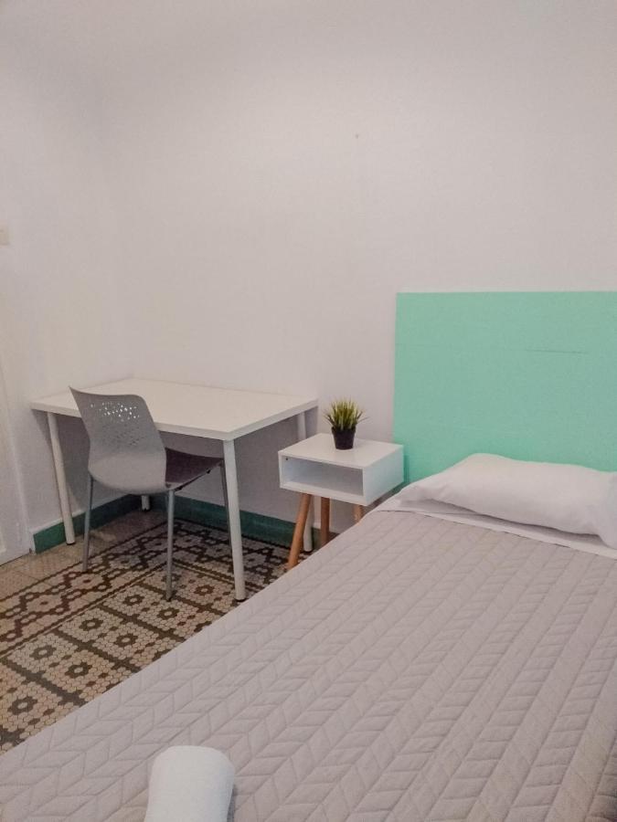 Barbatuke Bed & Bike Hostel Μάλαγα Εξωτερικό φωτογραφία